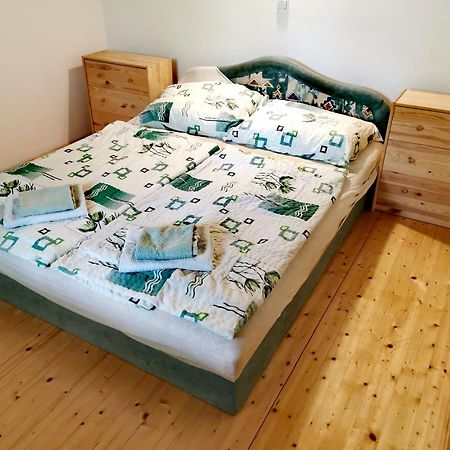 Nemeth Apartmanhaz Balatongyorok Bagian luar foto