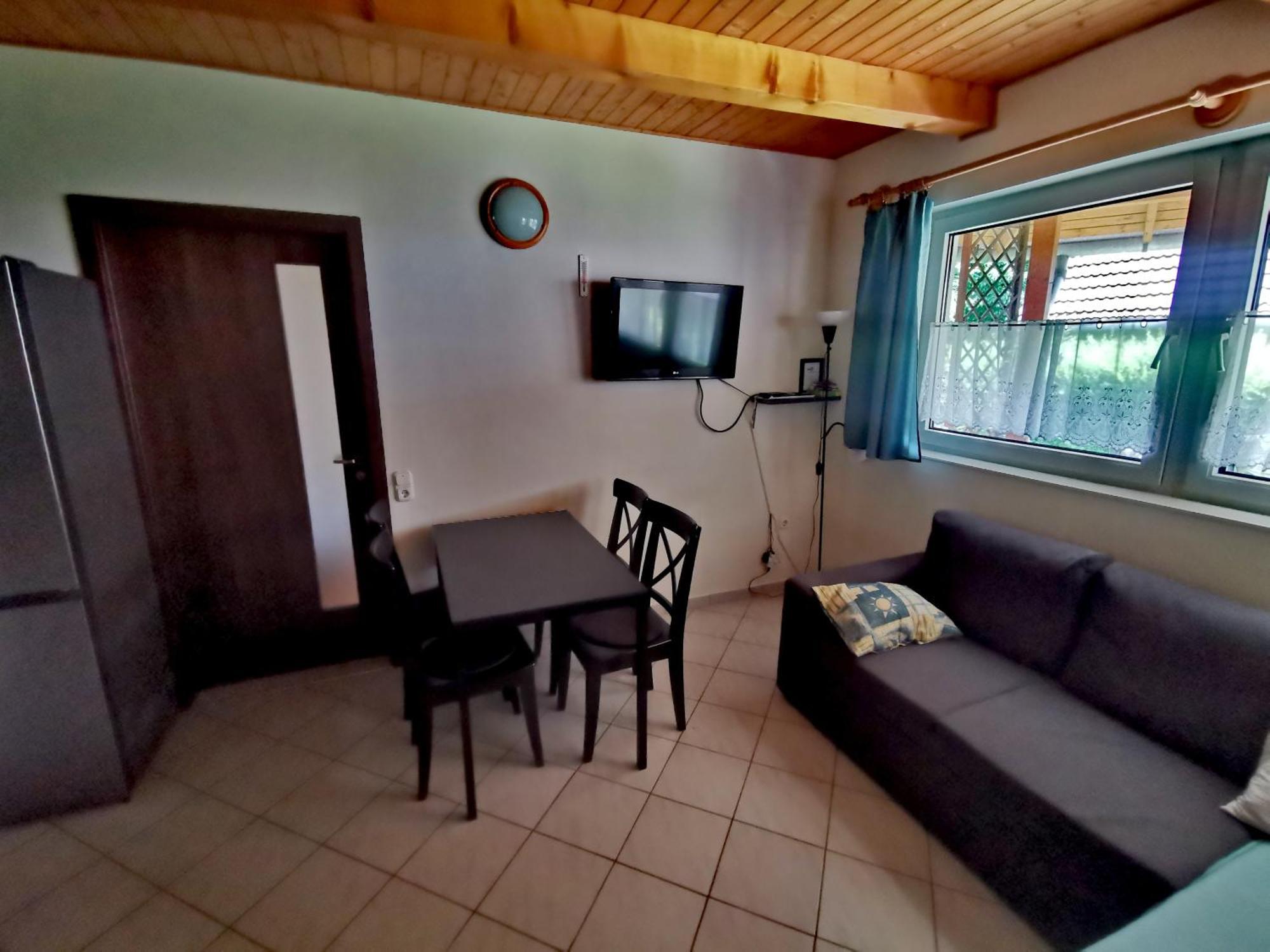 Nemeth Apartmanhaz Balatongyorok Bagian luar foto